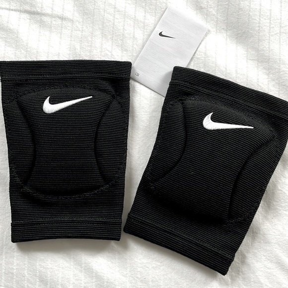Nike Volleyball Kneepads, never been used - Picture 5 of 6
